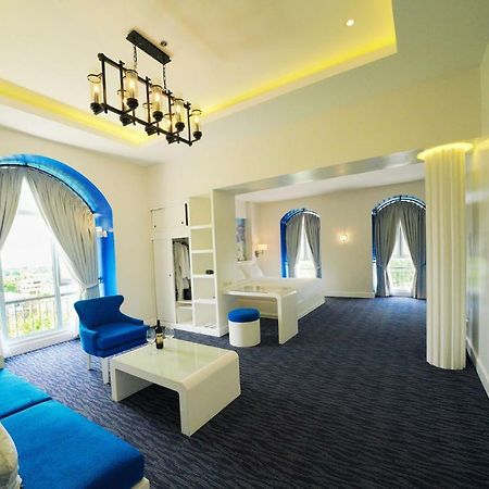 Hotel Carlito Tagaytay Tagaytay City Dış mekan fotoğraf